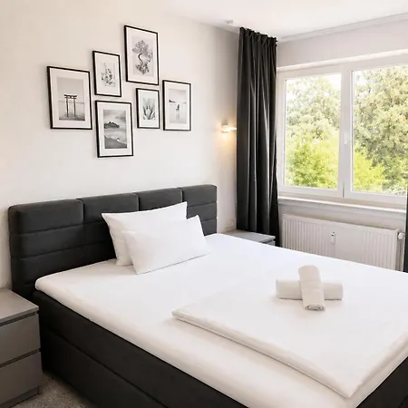 Lipp Apartments-3